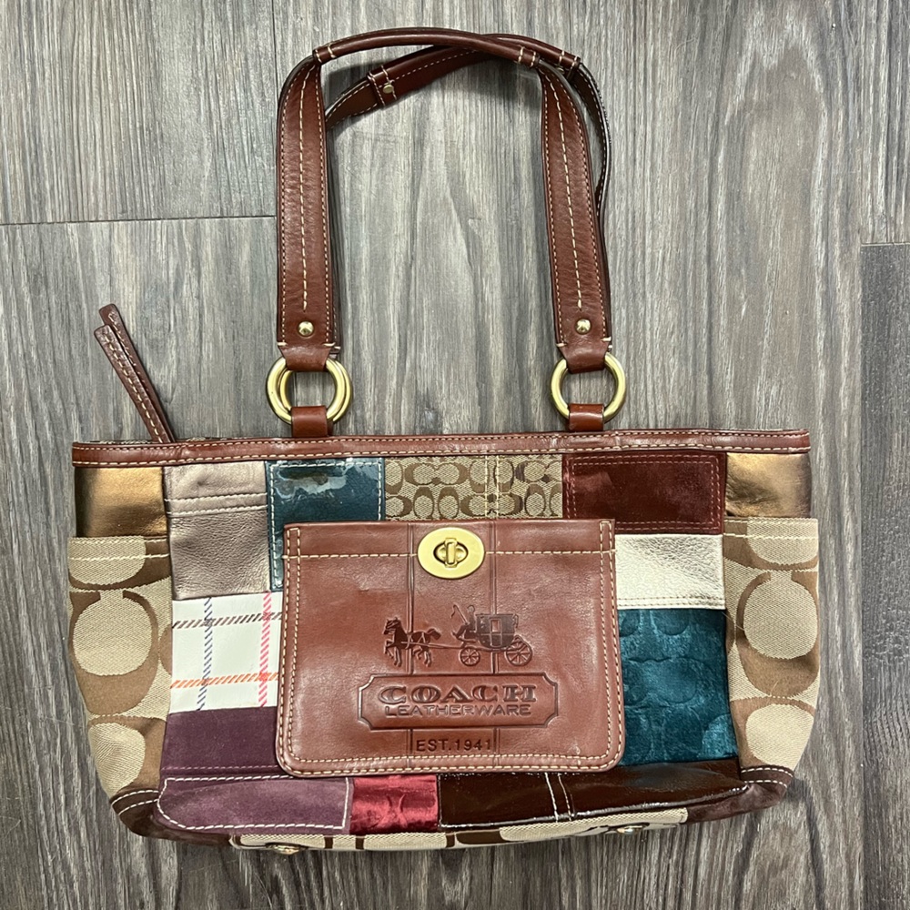 PRACTICALLY NEW Coach vintage patchwork style purse